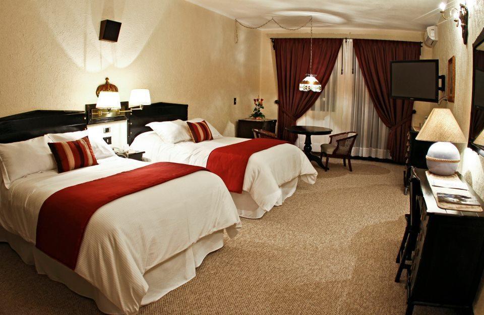 Hotel Royal Spa Zimapan ภายนอก รูปภาพ
